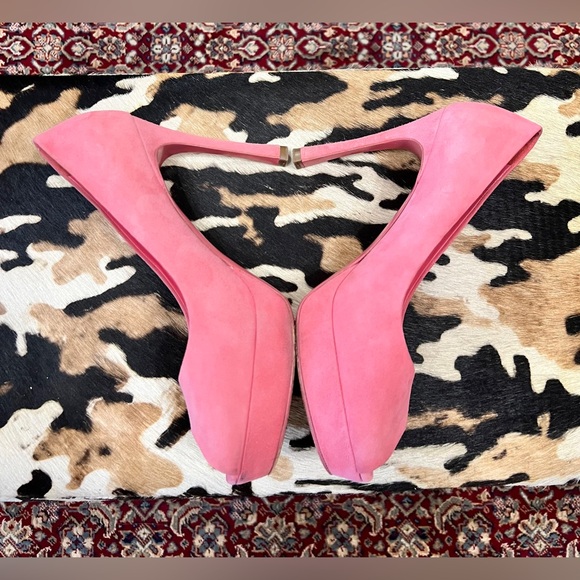 *SOLD* YSL ~ Pink Suede Heels - Picture 2 of 10